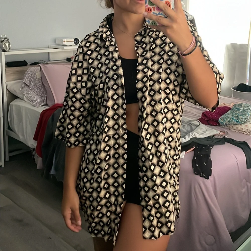 Patterned button down - Picture 2 of 3
